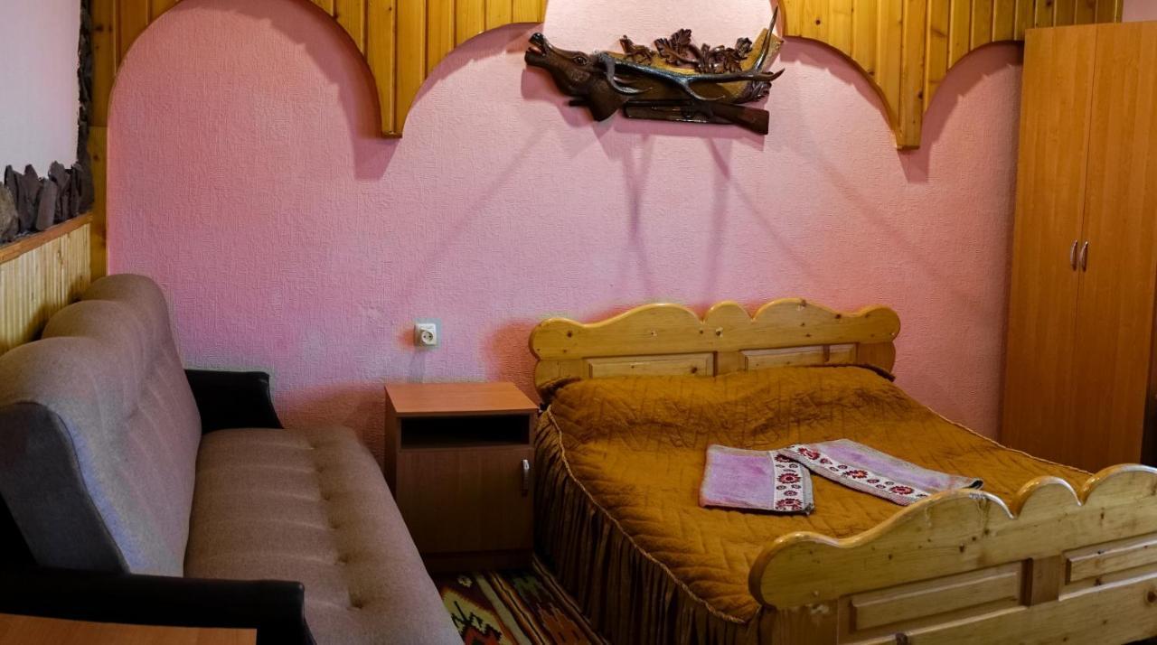 Guest House Dvir Pysanka Kosiv Dış mekan fotoğraf